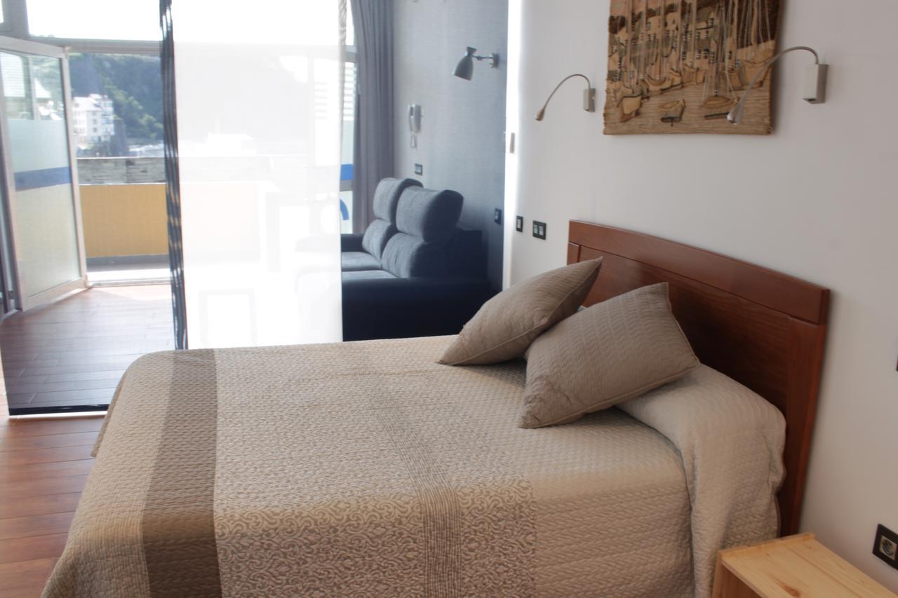 Apartamentos Turisticos Vistademar Luarca Extérieur photo